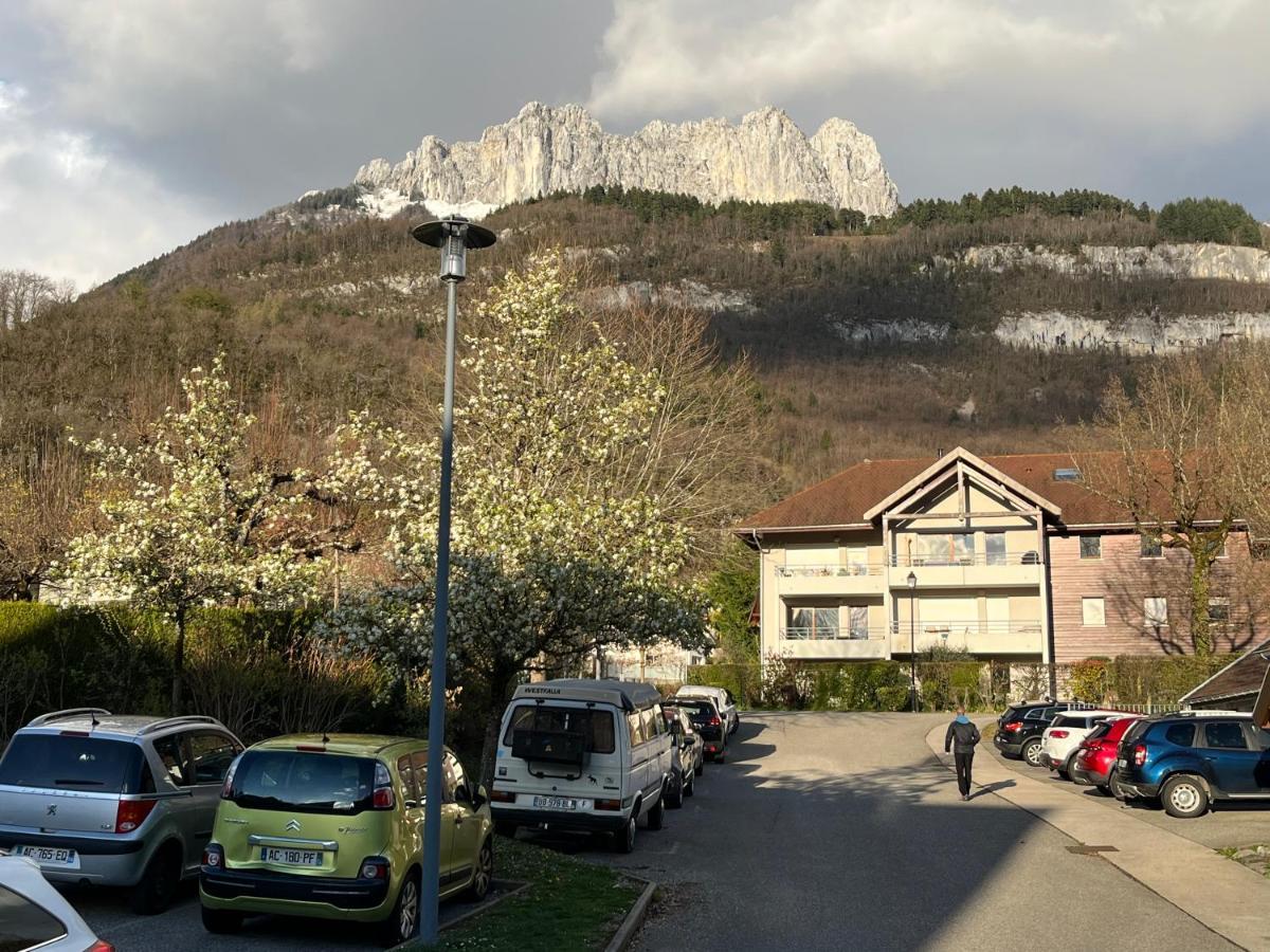 Entre Lac D'Annecy Et Montagnes, Golf Et Parapente A Pieds 塔卢瓦尔 外观 照片
