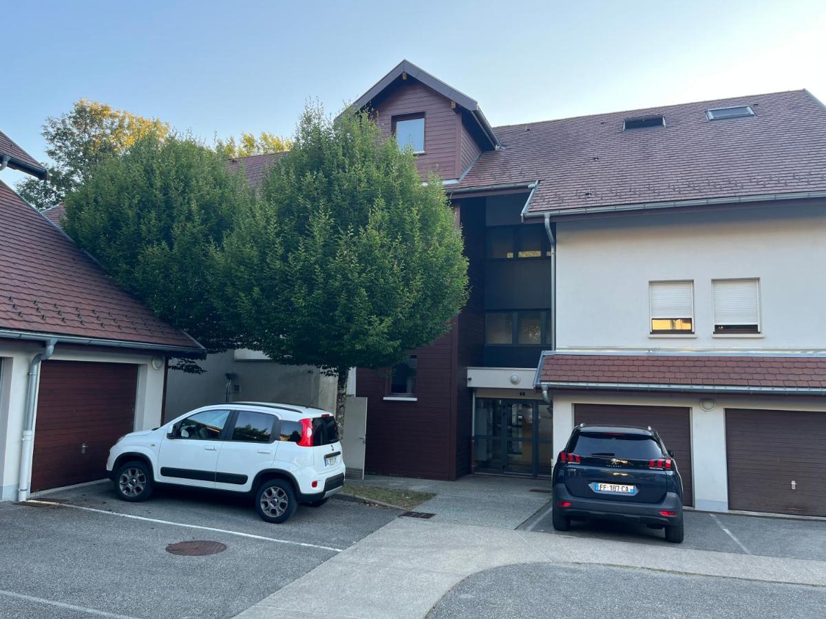 Entre Lac D'Annecy Et Montagnes, Golf Et Parapente A Pieds 塔卢瓦尔 外观 照片