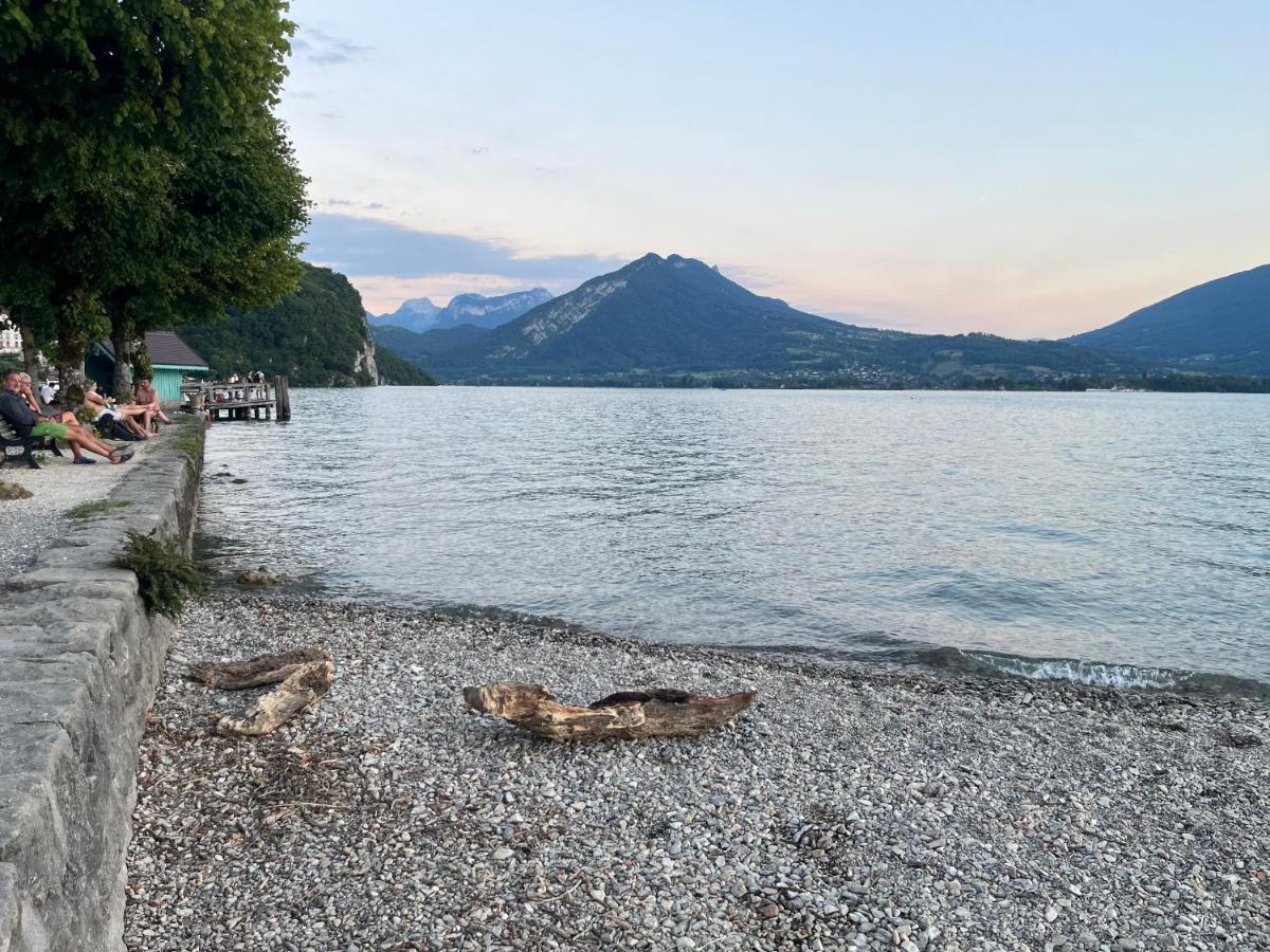 Entre Lac D'Annecy Et Montagnes, Golf Et Parapente A Pieds 塔卢瓦尔 外观 照片