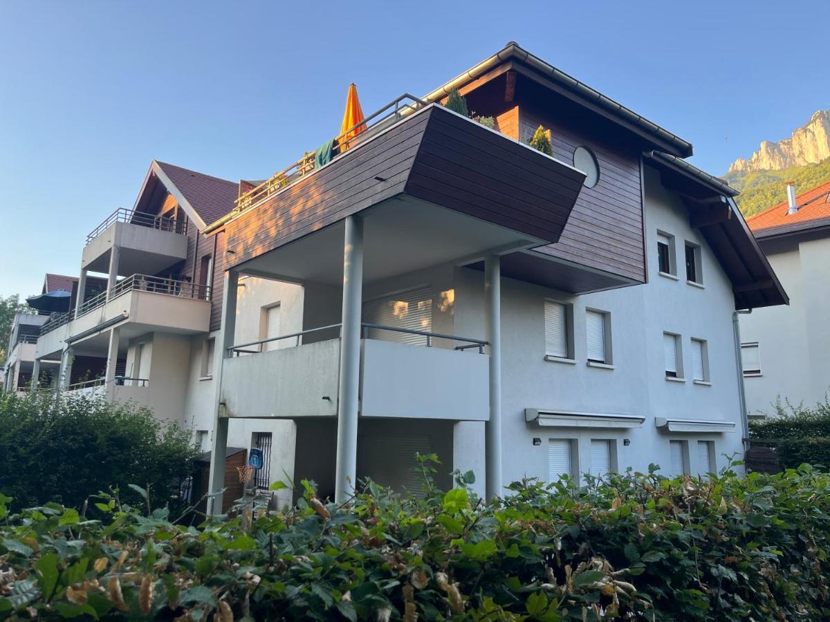 Entre Lac D'Annecy Et Montagnes, Golf Et Parapente A Pieds 塔卢瓦尔 外观 照片