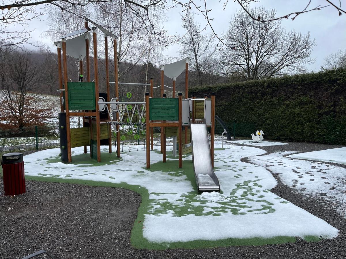 Entre Lac D'Annecy Et Montagnes, Golf Et Parapente A Pieds 塔卢瓦尔 外观 照片